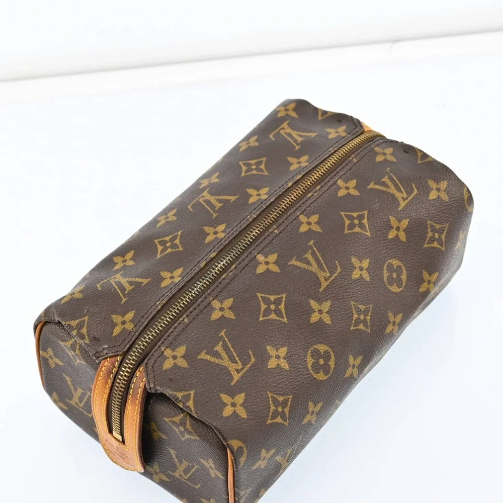 ❌SOLD OUT❌Louis Vuitton Truth Pat Presion Makeup Bag - Picture 1 of 10